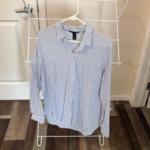 Forever 21 Women’s Blue and White Striped Shirt